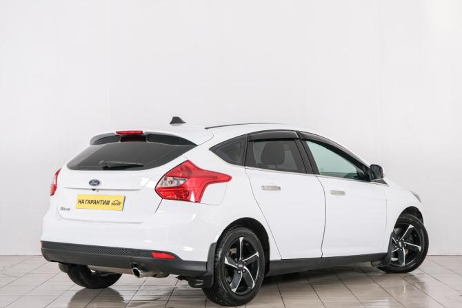 Ford Focus III с пробегом 2012 года, цена 899 000 рублей, 242313 км, хэтчбек, Автокод Объявления