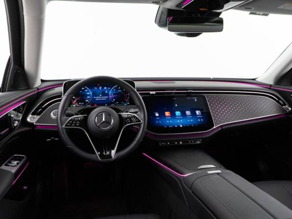 Mercedes-Benz E-Класс V (W213 S213 C238) Рестайлинг с пробегом 2024 года, цена 6 895 055 рублей, 12707 км, седан, Автокод Объявления