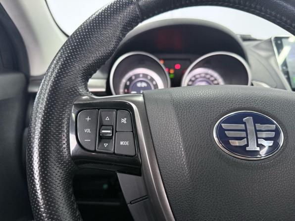 FAW Besturn X80 I Рестайлинг с пробегом 2018 года, цена 979 000 рублей, 135890 км, внедорожник, Автокод Объявления