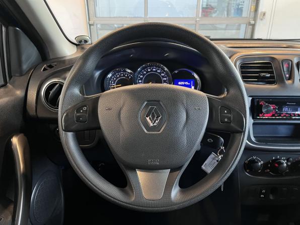 Renault Sandero II с пробегом 2017 года, цена 780 000 рублей, 160545 км, хэтчбек, Автокод Объявления