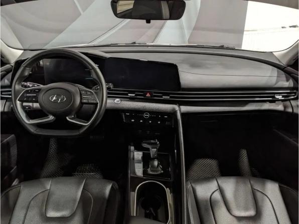 Hyundai Elantra VII (CN7) с пробегом 2023 года, цена 1 945 000 рублей, 25183 км, седан, Автокод Объявления