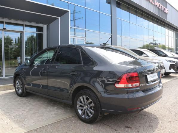 Volkswagen Polo V Рестайлинг с пробегом 2018 года, цена 1 350 000 рублей, 97118 км, седан, Автокод Объявления