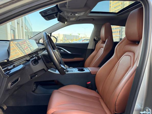 Omoda C5 I с пробегом 2022 года, цена 1 655 000 рублей, 55304 км, внедорожник, Автокод Объявления