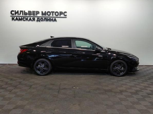 Hyundai Elantra VII (CN7) с пробегом 2022 года, цена 1 790 000 рублей, 59750 км, седан, Автокод Объявления