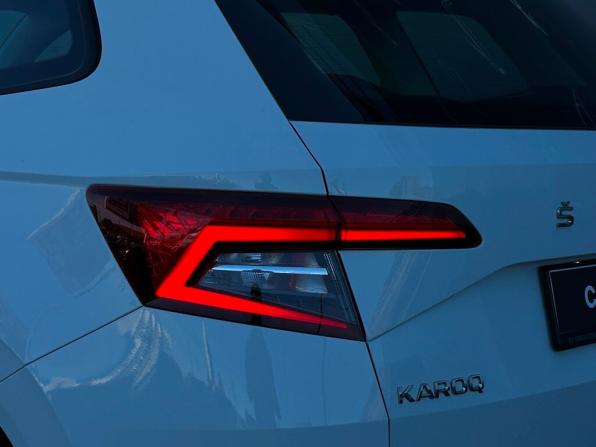 Skoda Karoq I с пробегом 2022 года, цена 2 663 900 рублей, 50276 км, внедорожник, Автокод Объявления