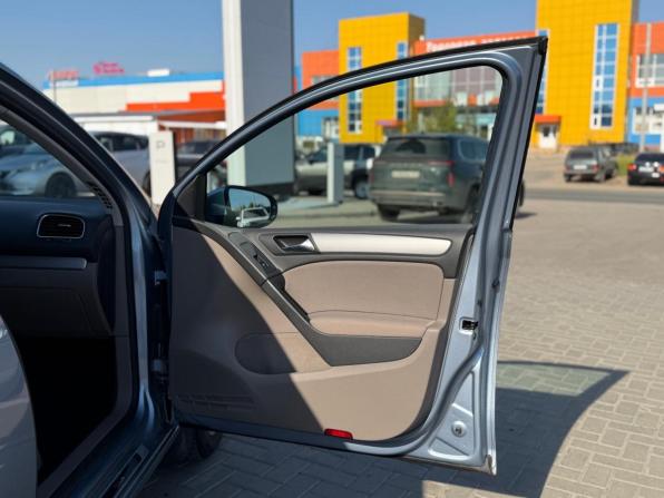 Volkswagen Golf VI с пробегом 2010 года, цена 895 000 рублей, 117722 км, хэтчбек, Автокод Объявления