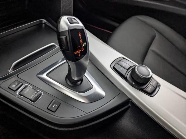BMW 3 серии VI (F3x) Рестайлинг с пробегом 2016 года, цена 1 590 000 рублей, 147404 км, седан, Автокод Объявления