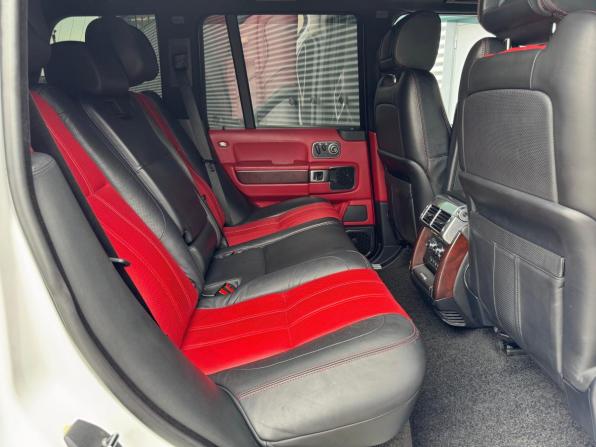 Land Rover Range Rover III Рестайлинг 2 с пробегом 2011 года, цена 2 300 000 рублей, 190937 км, внедорожник, Автокод Объявления