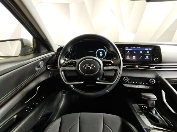 Hyundai Elantra VII (CN7) с пробегом 2022 года, цена 2 065 000 рублей, 92560 км, седан, Автокод Объявления