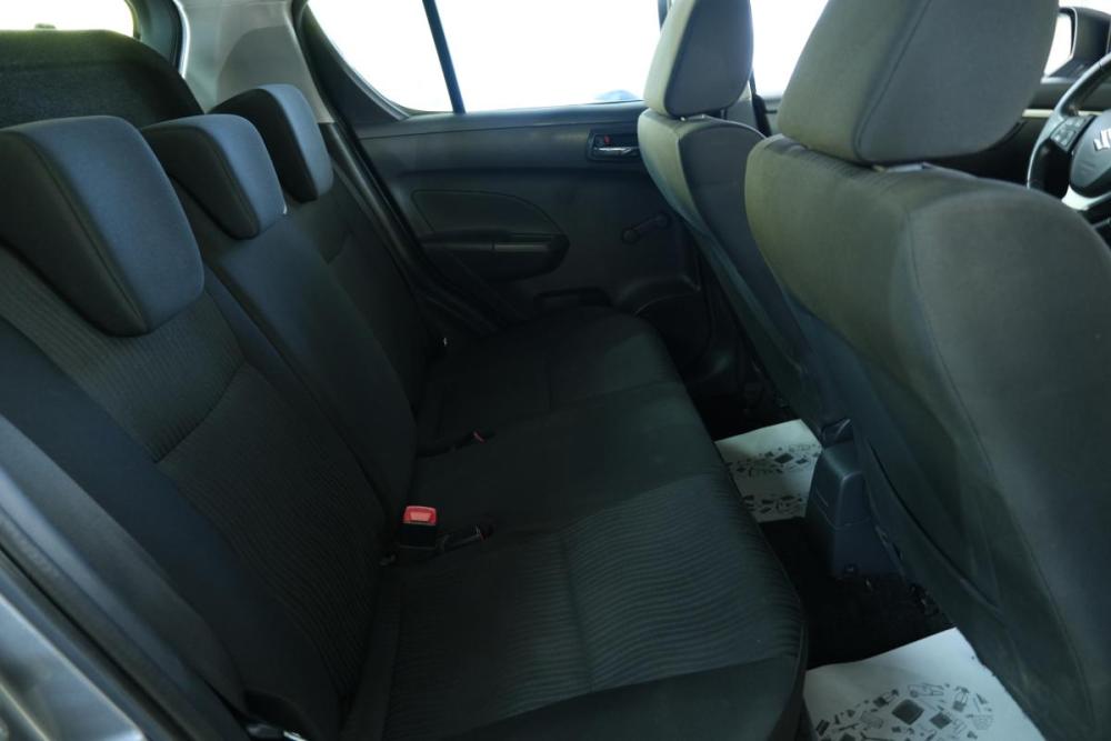 Suzuki Swift IV Омск  - изображение 19