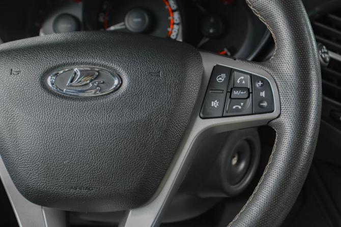 Lada (ВАЗ) Vesta I с пробегом 2021 года, цена 1 269 000 рублей, 67000 км, седан, Автокод Объявления