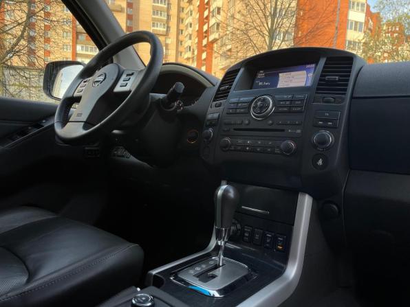Nissan Pathfinder III Рестайлинг с пробегом 2012 года, цена 1 799 000 рублей, 170000 км, внедорожник, Автокод Объявления