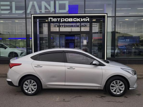 Hyundai Solaris II Рестайлинг с пробегом 2021 года, цена 1 498 000 рублей, 134534 км, седан, Автокод Объявления