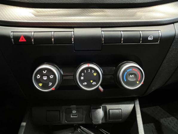 Lada (ВАЗ) Vesta I Рестайлинг (NG) с пробегом 2024 года, цена 1 280 000 рублей, 21777 км, седан, Автокод Объявления