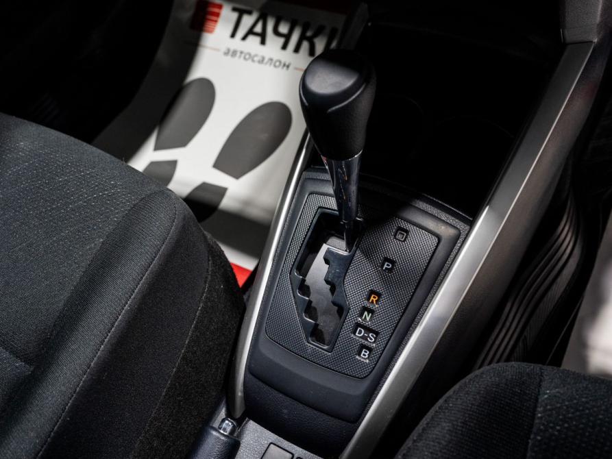 Toyota Corolla XI (E160 E170) Рестайлинг 2 Чита  - изображение 12