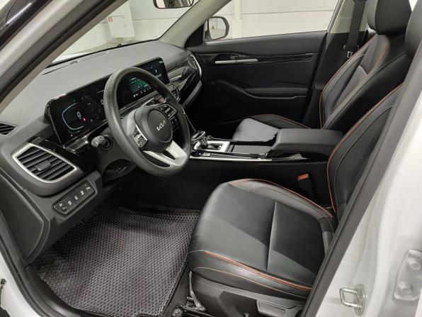 Kia Seltos I Рестайлинг с пробегом 2024 года, цена 2 570 000 рублей, 15501 км, внедорожник, Автокод Объявления