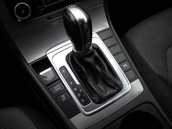 Volkswagen Passat B7 с пробегом 2011 года, цена 1 010 000 рублей, 291635 км, седан, Автокод Объявления
