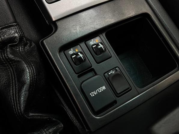 Toyota Land Cruiser Prado 150 Series Рестайлинг 1 с пробегом 2015 года, цена 3 470 000 рублей, 189809 км, внедорожник, Автокод Объявления