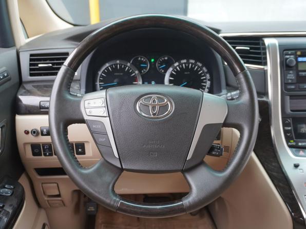 Toyota Alphard II с пробегом 2012 года, цена 2 890 000 рублей, 169983 км, минивэн, Автокод Объявления