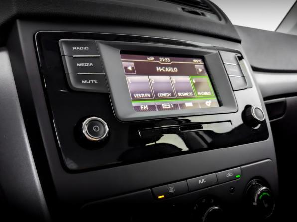 Skoda Yeti I Рестайлинг с пробегом 2017 года, цена 1 575 000 рублей, 105869 км, внедорожник, Автокод Объявления