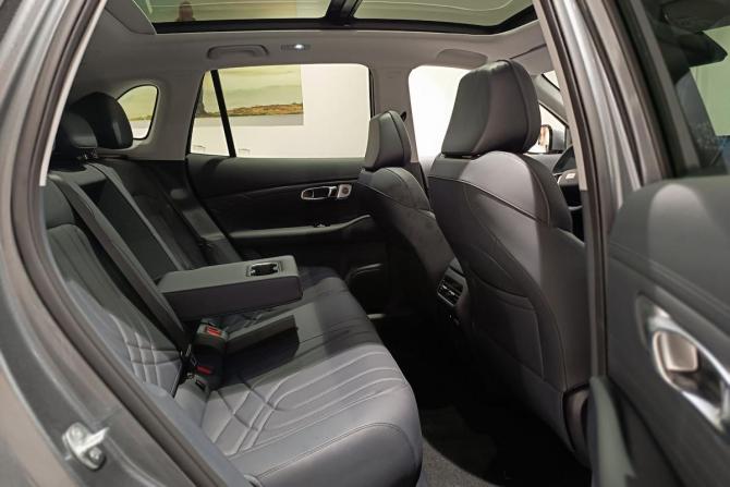 Новый Geely EX5 EM-i 2026 года, цена 3 924 990 рублей, внедорожник, Автокод Объявления