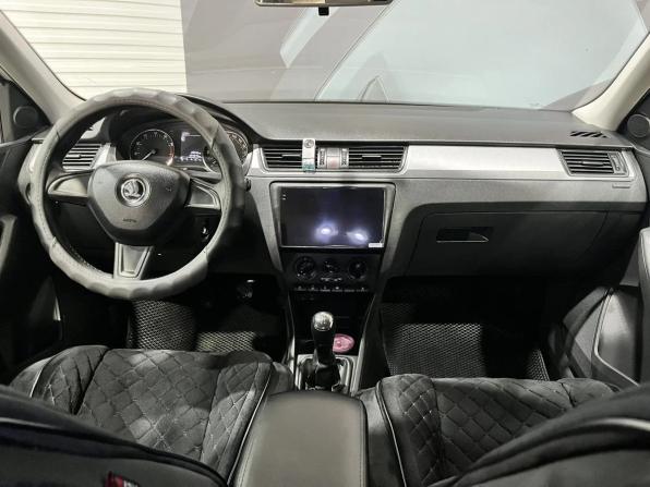 Skoda Rapid I с пробегом 2015 года, цена 670 000 рублей, 254545 км, лифтбек, Автокод Объявления