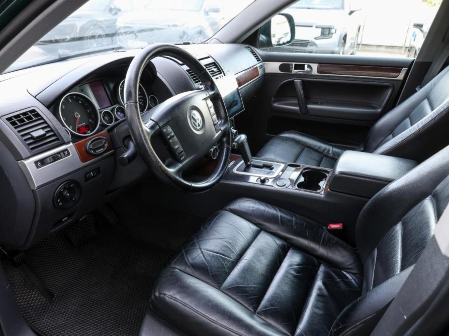 Volkswagen Touareg I Рестайлинг Москва  - изображение 15