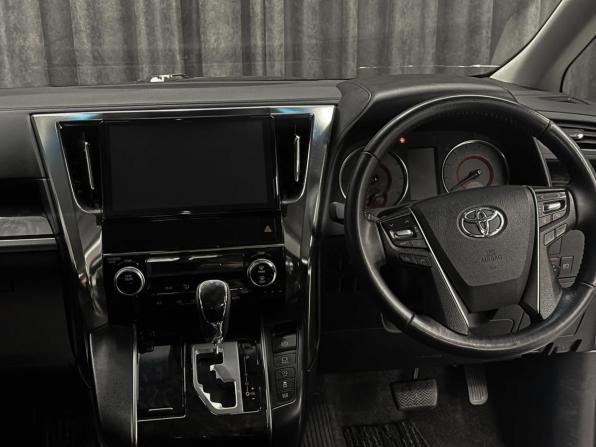 Toyota Vellfire II Рестайлинг с пробегом 2019 года, цена 4 199 000 рублей, 70000 км, минивэн, Автокод Объявления