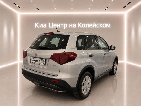 Suzuki Vitara II Рестайлинг с пробегом 2019 года, цена 1 645 000 рублей, 87000 км, внедорожник, Автокод Объявления