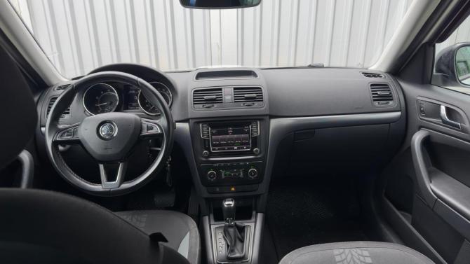 Skoda Yeti I Рестайлинг с пробегом 2017 года, цена 1 544 000 рублей, 126000 км, внедорожник, Автокод Объявления