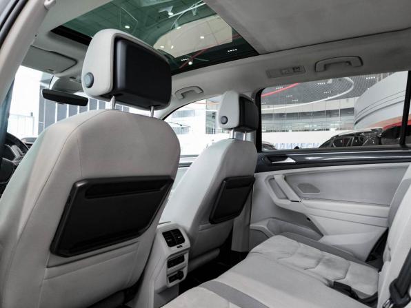 Volkswagen Tiguan II с пробегом 2019 года, цена 2 550 000 рублей, 119987 км, внедорожник, Автокод Объявления