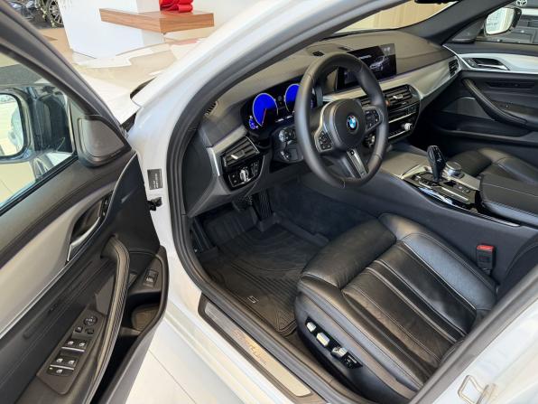 BMW 5 серии VII (G30/G31/G38) с пробегом 2018 года, цена 3 550 000 рублей, 180000 км, седан, Автокод Объявления