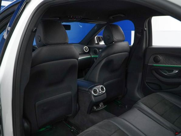 Mercedes-Benz E-Класс V (W213 S213 C238) Рестайлинг с пробегом 2021 года, цена 4 190 900 рублей, 69925 км, седан, Автокод Объявления