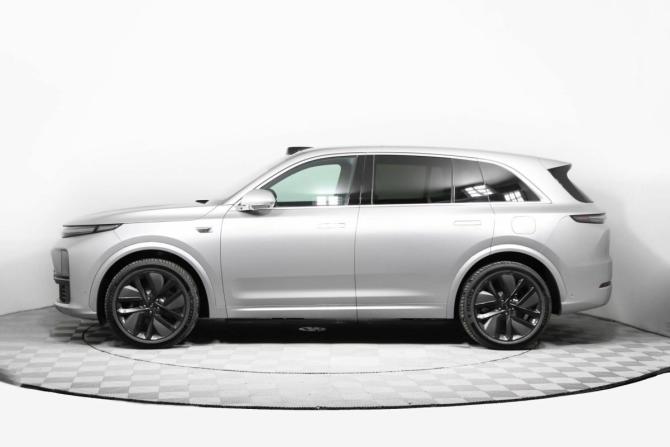 Новый Li Auto (Lixiang) L7 I Рестайлинг 2025 года, цена 10 690 000 рублей, внедорожник, Автокод Объявления