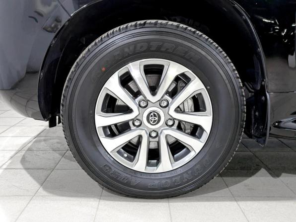Toyota Land Cruiser 200 Series Рестайлинг 2 с пробегом 2018 года, цена 8 950 000 рублей, 15980 км, внедорожник, Автокод Объявления