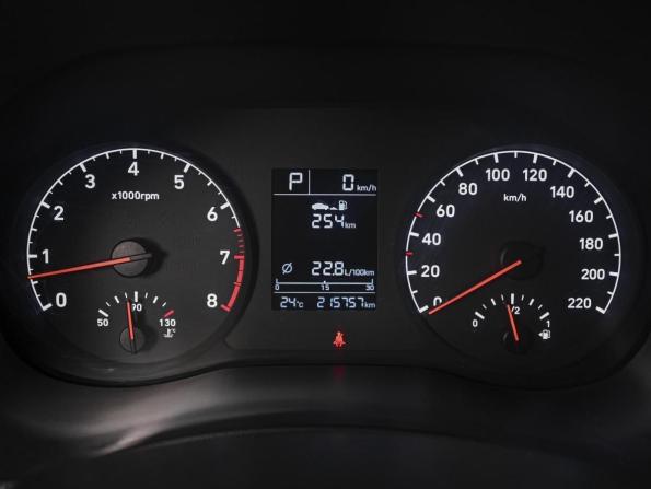 Hyundai Solaris II с пробегом 2017 года, цена 1 130 000 рублей, 215757 км, седан, Автокод Объявления