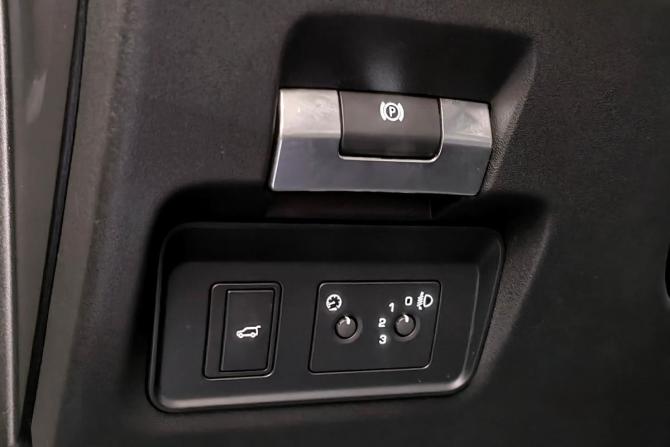 Land Rover Range Rover Evoque II с пробегом 2020 года, цена 2 980 000 рублей, 138368 км, внедорожник, Автокод Объявления