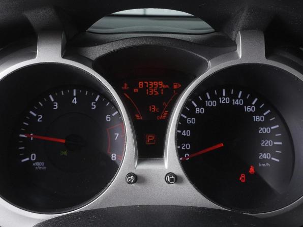 Nissan Juke I с пробегом 2014 года, цена 1 090 000 рублей, 87399 км, внедорожник, Автокод Объявления