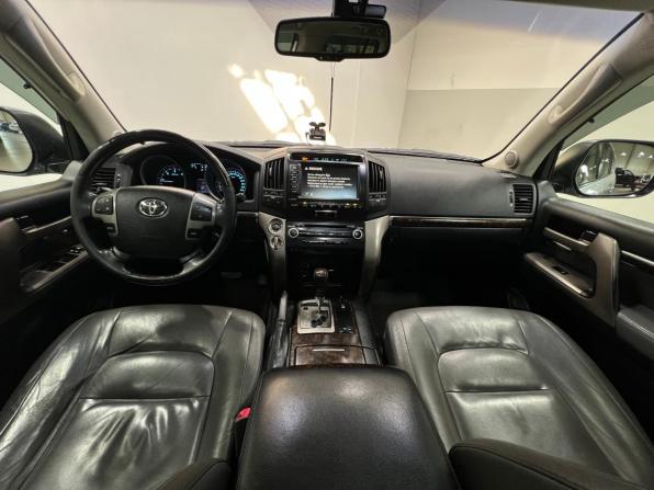 Toyota Land Cruiser 200 Series с пробегом 2008 года, цена 2 830 000 рублей, 282874 км, внедорожник, Автокод Объявления