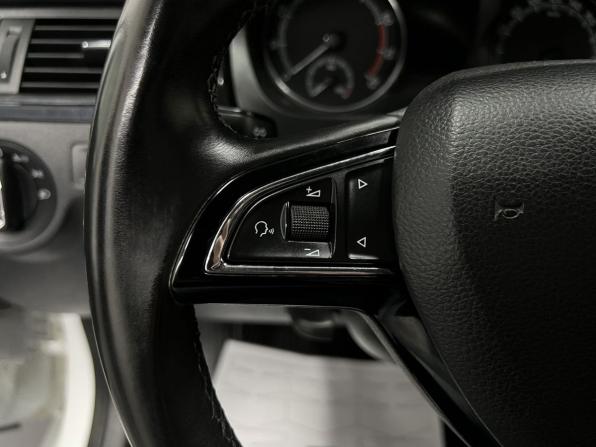 Skoda Rapid I Рестайлинг с пробегом 2017 года, цена 1 275 000 рублей, 139301 км, лифтбек, Автокод Объявления