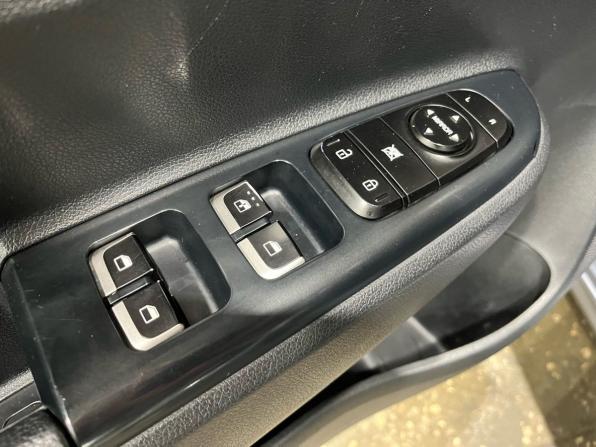 Kia Rio IV с пробегом 2017 года, цена 999 000 рублей, 123670 км, седан, Автокод Объявления