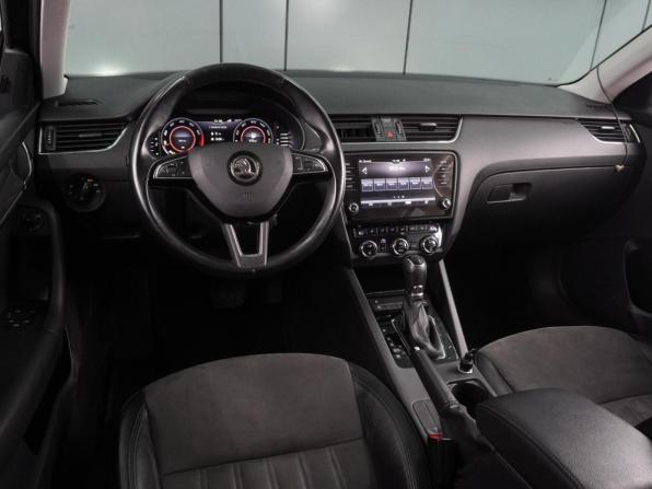 Skoda Octavia III (A7) Рестайлинг с пробегом 2019 года, цена 2 279 000 рублей, 183849 км, лифтбек, Автокод Объявления