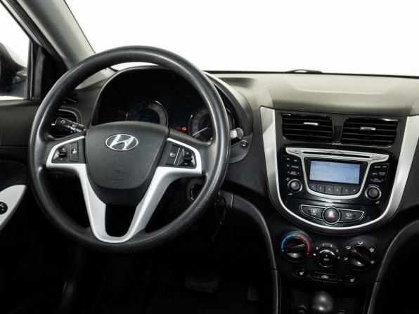Hyundai Solaris I с пробегом 2011 года, цена 870 000 рублей, 98000 км, седан, Автокод Объявления