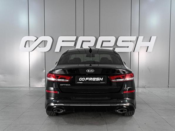 Kia Optima IV Рестайлинг с пробегом 2018 года, цена 2 099 000 рублей, 136787 км, седан, Автокод Объявления