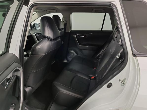 Toyota RAV4 V (XA50) с пробегом 2021 года, цена 3 599 000 рублей, 40472 км, внедорожник, Автокод Объявления