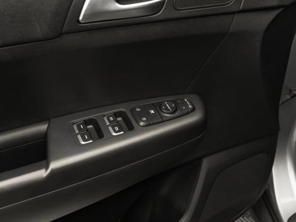 Kia Sportage IV Рестайлинг с пробегом 2019 года, цена 2 140 000 рублей, 86507 км, внедорожник, Автокод Объявления