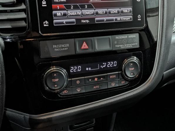 Mitsubishi Outlander III Рестайлинг 2 с пробегом 2018 года, цена 1 965 000 рублей, 136433 км, внедорожник, Автокод Объявления