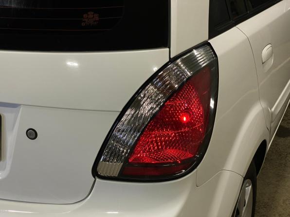 Kia Rio II Рестайлинг с пробегом 2011 года, цена 779 000 рублей, 139088 км, хэтчбек, Автокод Объявления