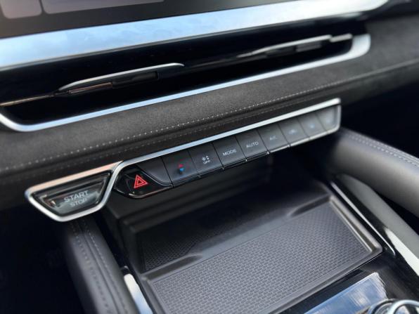 Geely Monjaro I с пробегом 2024 года, цена 3 150 000 рублей, 55000 км, внедорожник, Автокод Объявления