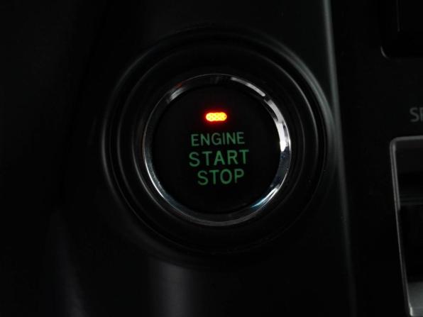 Toyota Land Cruiser Prado 150 Series Рестайлинг 2 с пробегом 2017 года, цена 4 649 077 рублей, 294320 км, внедорожник, Автокод Объявления